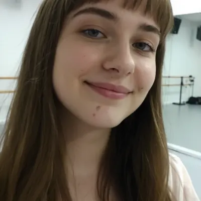 Стефания, 21